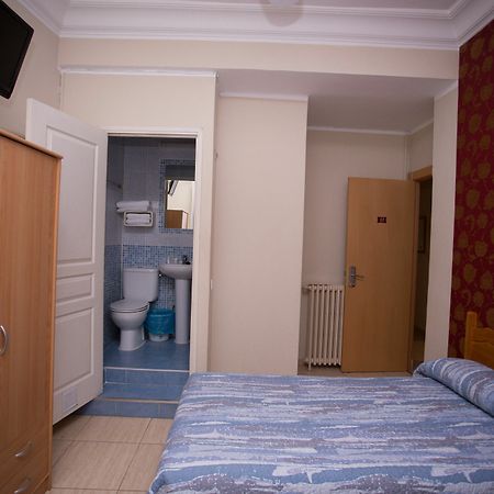 Hostal Navarra Zaragoza Exterior photo